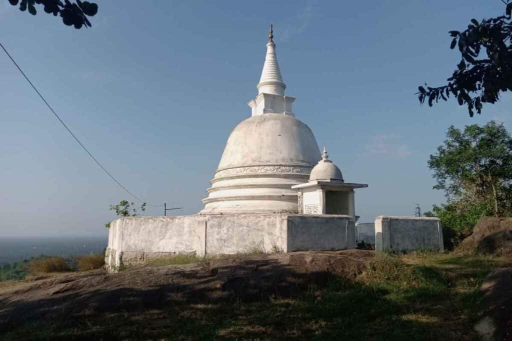 lieux à visiter à Gampaha - temple Maligatenna